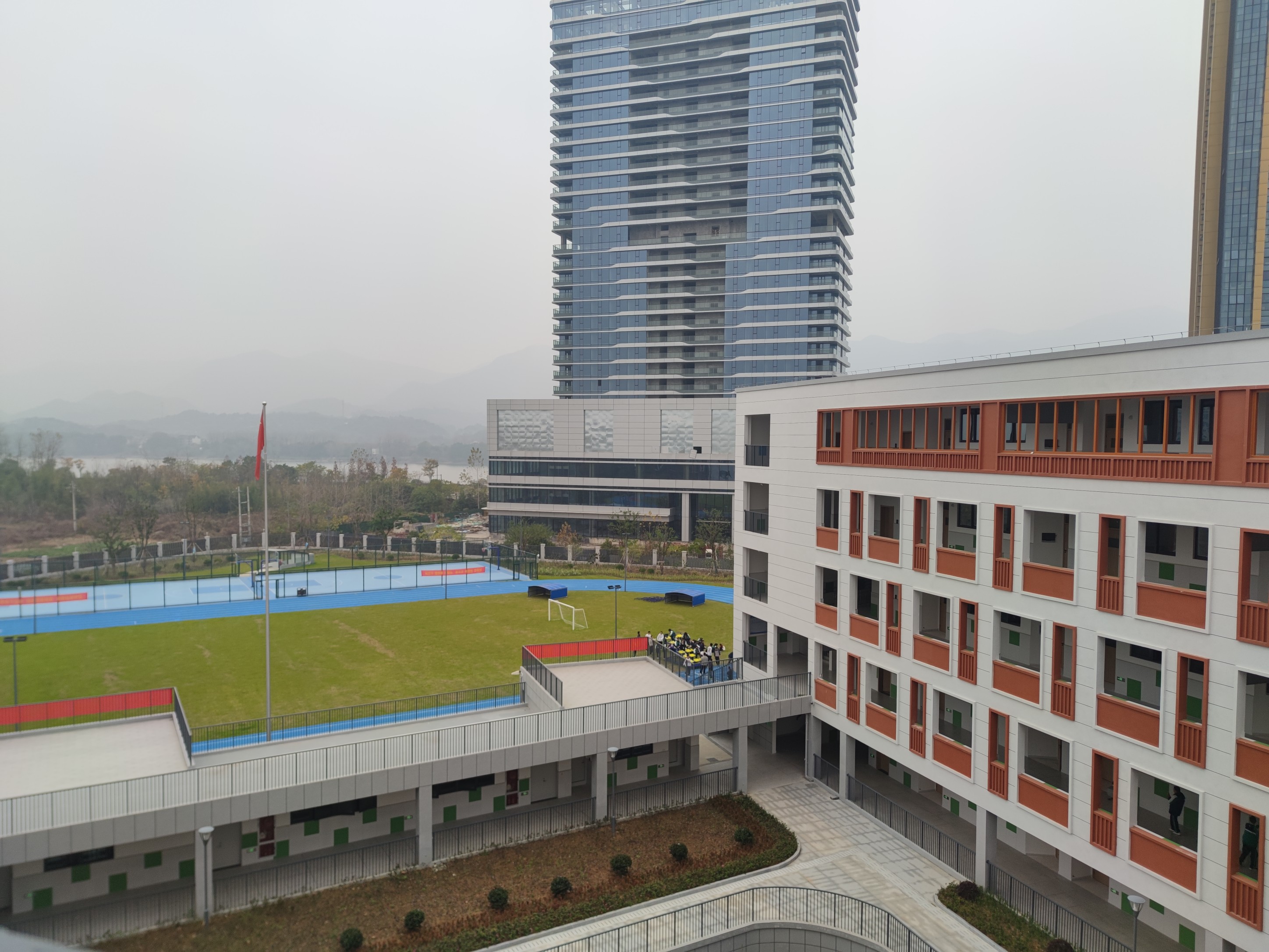 校园一角.jpg